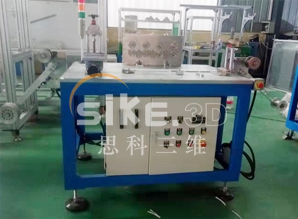 骨架成型機